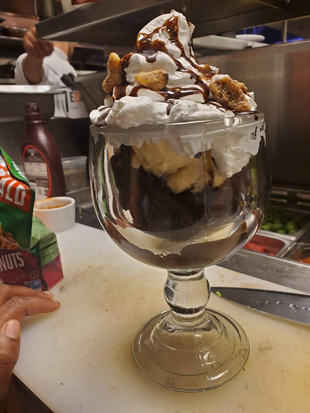 Public Pizza Italian Restaurant & Bar | restaurant | 193 Market Street, Yonkers, NY 10710, USA | 9146527611 OR +1 914-652-7611