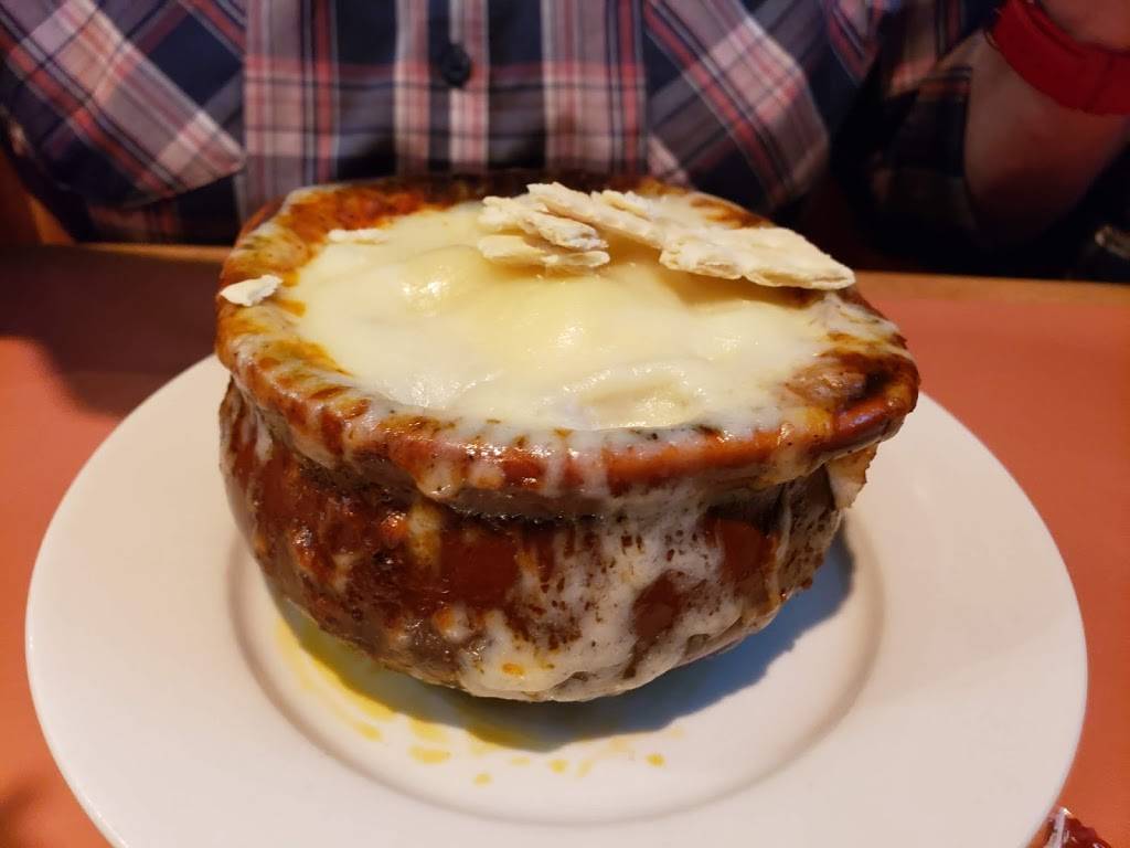 Gippers Sports Grill | restaurant | 120 Center St, Auburn, ME 04210, USA | 2077860715 OR +1 207-786-0715