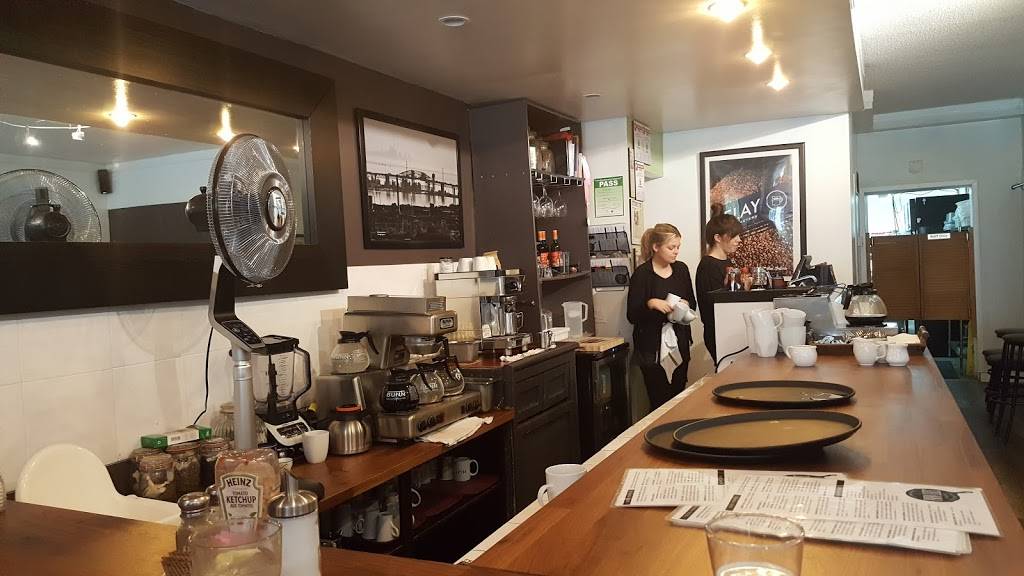 Papa Leos | restaurant | 638 Concession St, Hamilton, ON L8V 2S4, Canada | 2893897227 OR +1 289-389-7227