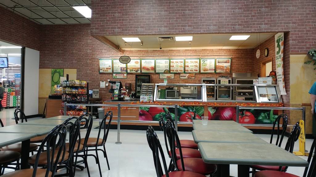 Subway | meal takeaway | 3201 E Manawa Dr, Council Bluffs, IA 51503, USA | 7123661551 OR +1 712-366-1551