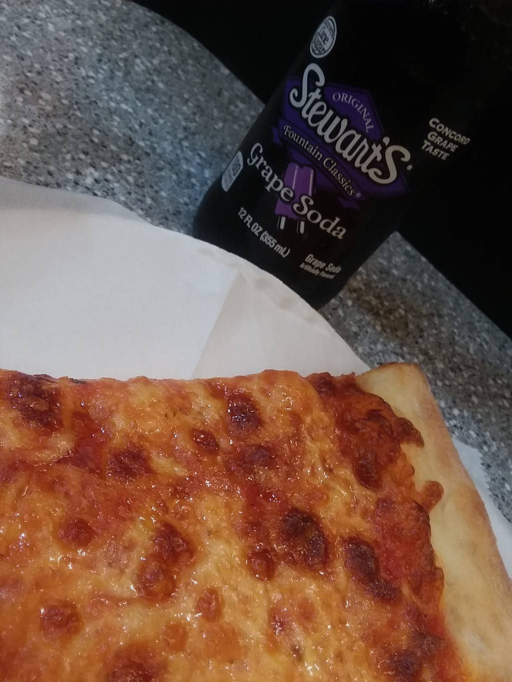 Primavera Pizza | restaurant | 761 Morris Park Ave, Bronx, NY 10462, USA | 7184099303 OR +1 718-409-9303