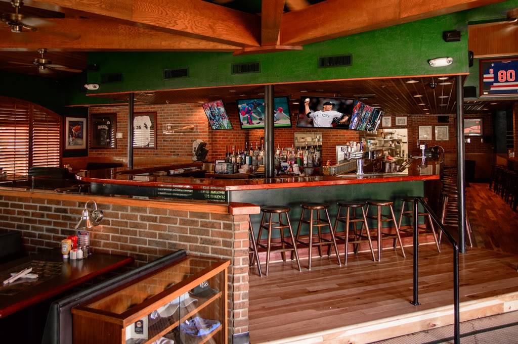 Goldies Sports Cafe | cafe | 10135 E Vía Linda, Scottsdale, AZ 85258, USA | 4804516269 OR +1 480-451-6269