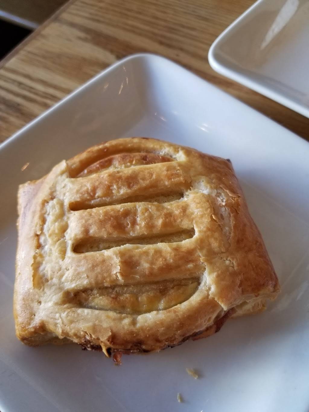 Tierra Mia Coffee | cafe | 1202 N Alvarado St, Los Angeles, CA 90026, USA | 2134833955 OR +1 213-483-3955