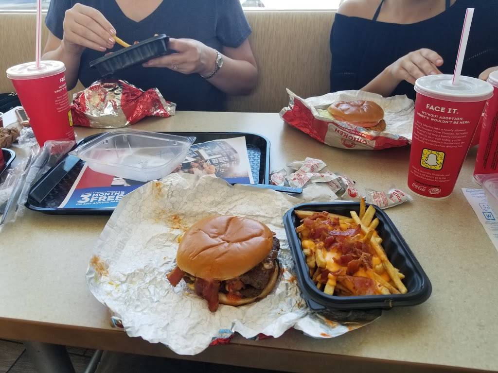 Wendys | restaurant | 950 N Wickham Rd, Melbourne, FL 32935, USA | 3213283387 OR +1 321-328-3387