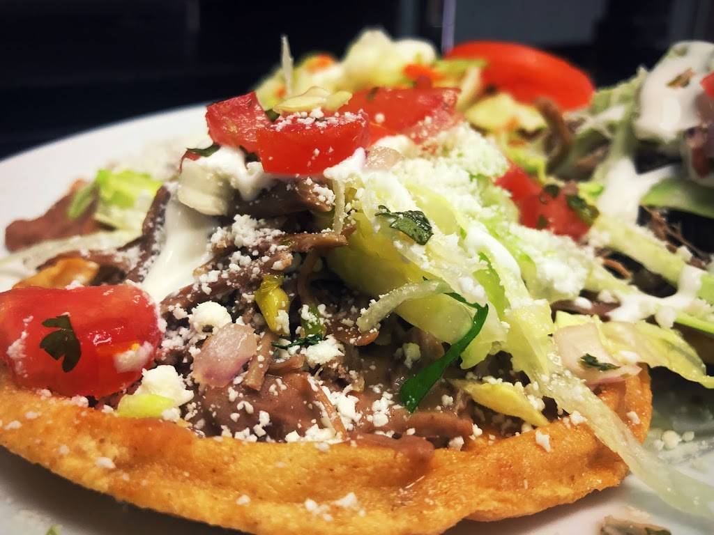 El Portal De Veracruz | restaurant | 4530 E Chapman Ave, Orange, CA 92869, USA | 7145381660 OR +1 714-538-1660