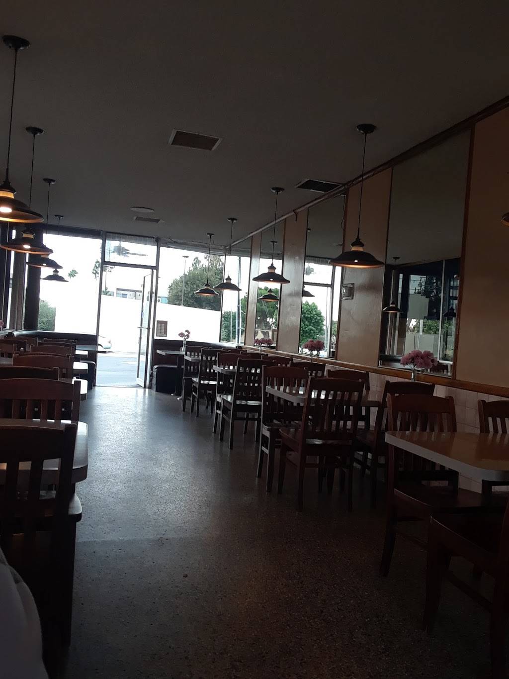 J B Burgers | restaurant | 627 S Myrtle Ave, Monrovia, CA 91016, USA | 6263571173 OR +1 626-357-1173