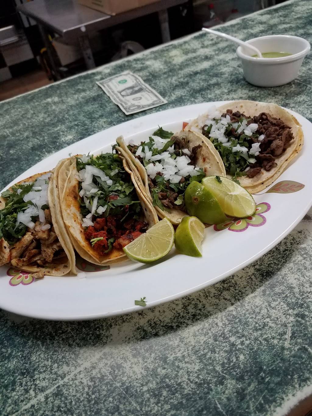 Taqueria el gallo azteca | restaurant | 75 Victory Blvd, Staten Island, NY 10301, USA | 7182736404 OR +1 718-273-6404