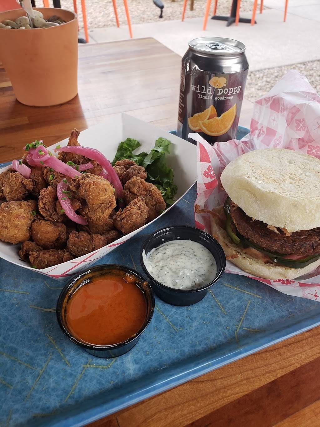 Beaut Burger | restaurant | 267 South Avenida del Convento, Tucson, AZ 85745, USA | 5203445907 OR +1 520-344-5907