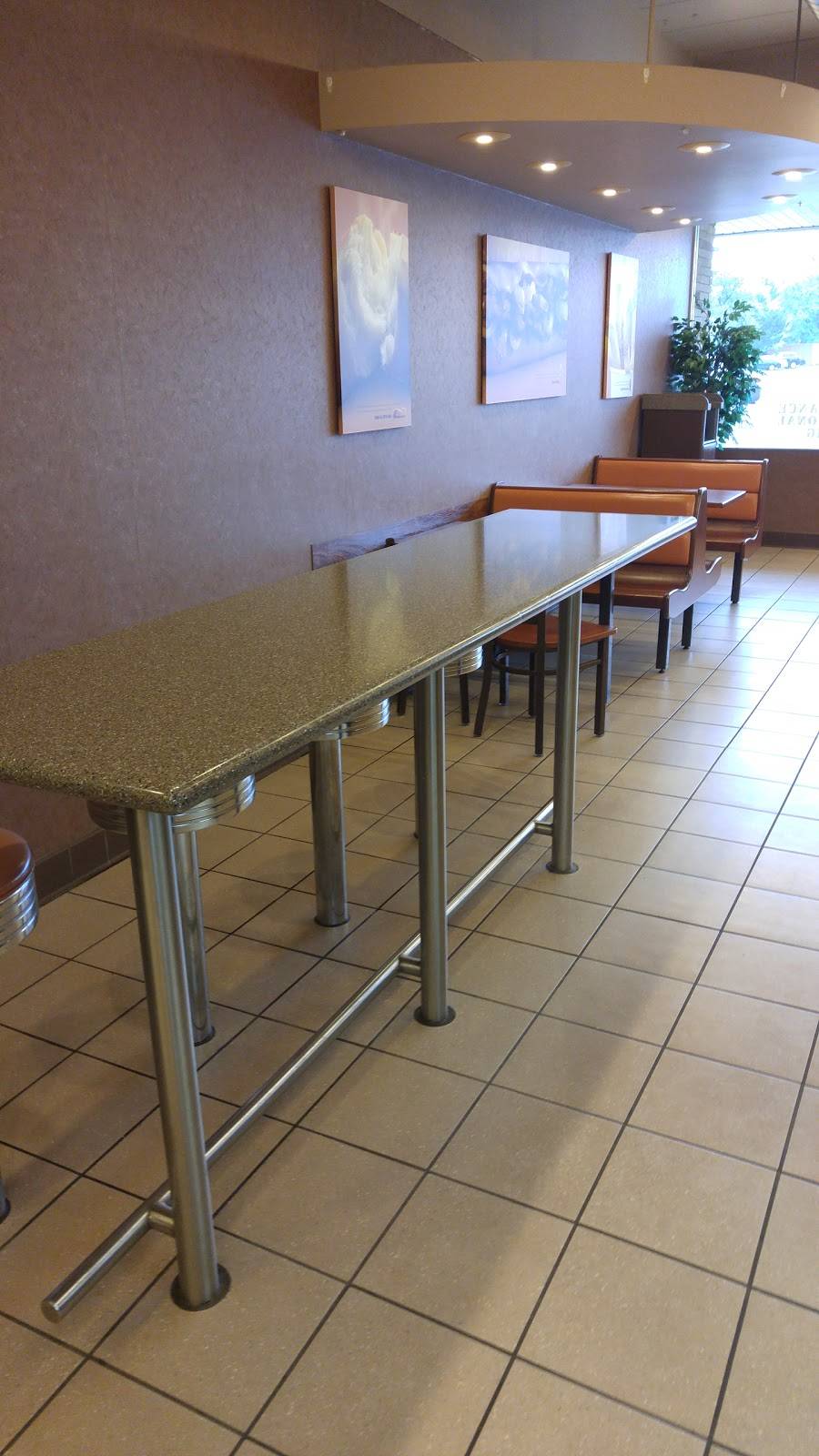 Penn Station East Coast Subs | restaurant | 14612 Pearl Rd, Strongsville, OH 44136, USA | 4402386240 OR +1 440-238-6240