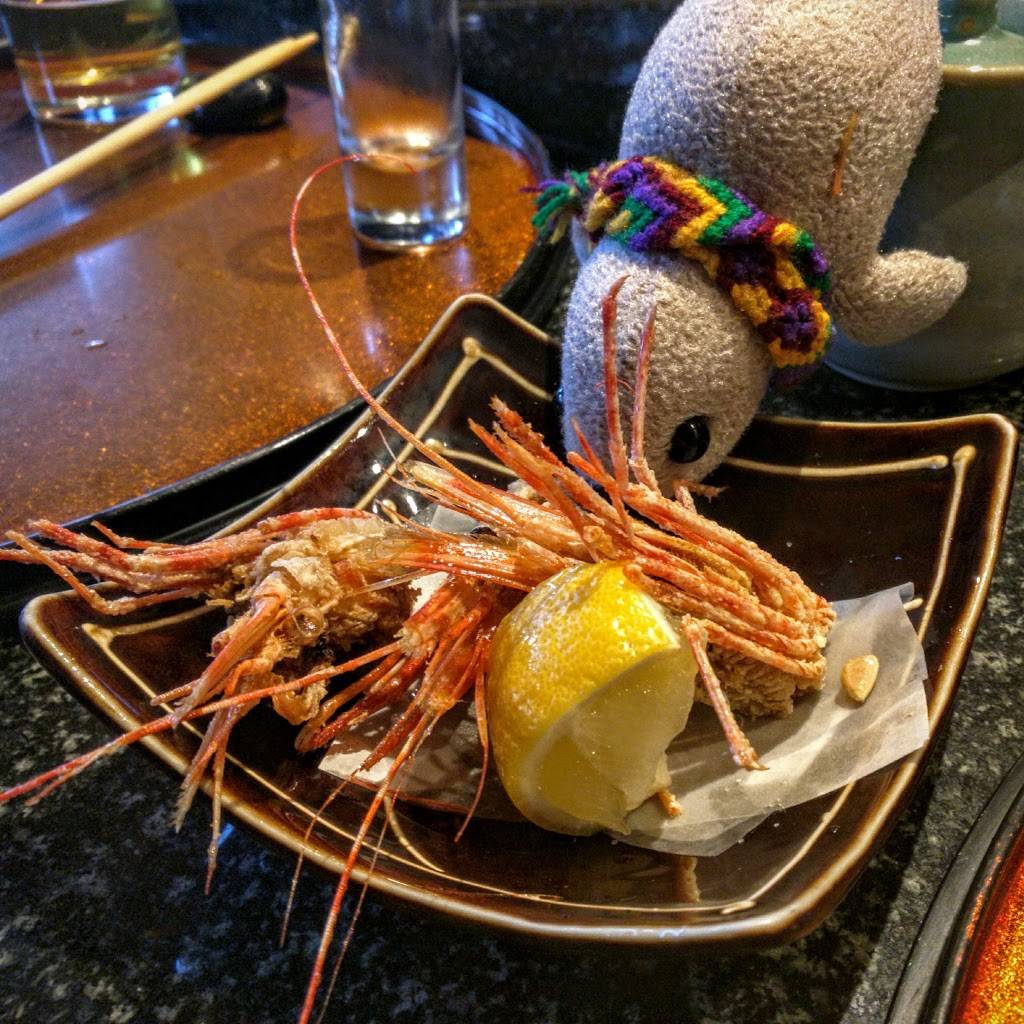 Shiros Sushi | restaurant | 2401 2nd Ave, Seattle, WA 98121, USA | 2064439844 OR +1 206-443-9844