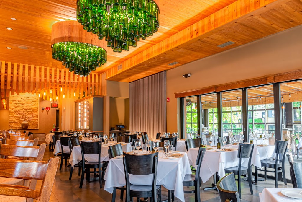 Coppolillos Italiano | restaurant | 160 E Cook Ave, Libertyville, IL 60048, USA | 8477734234 OR +1 847-773-4234