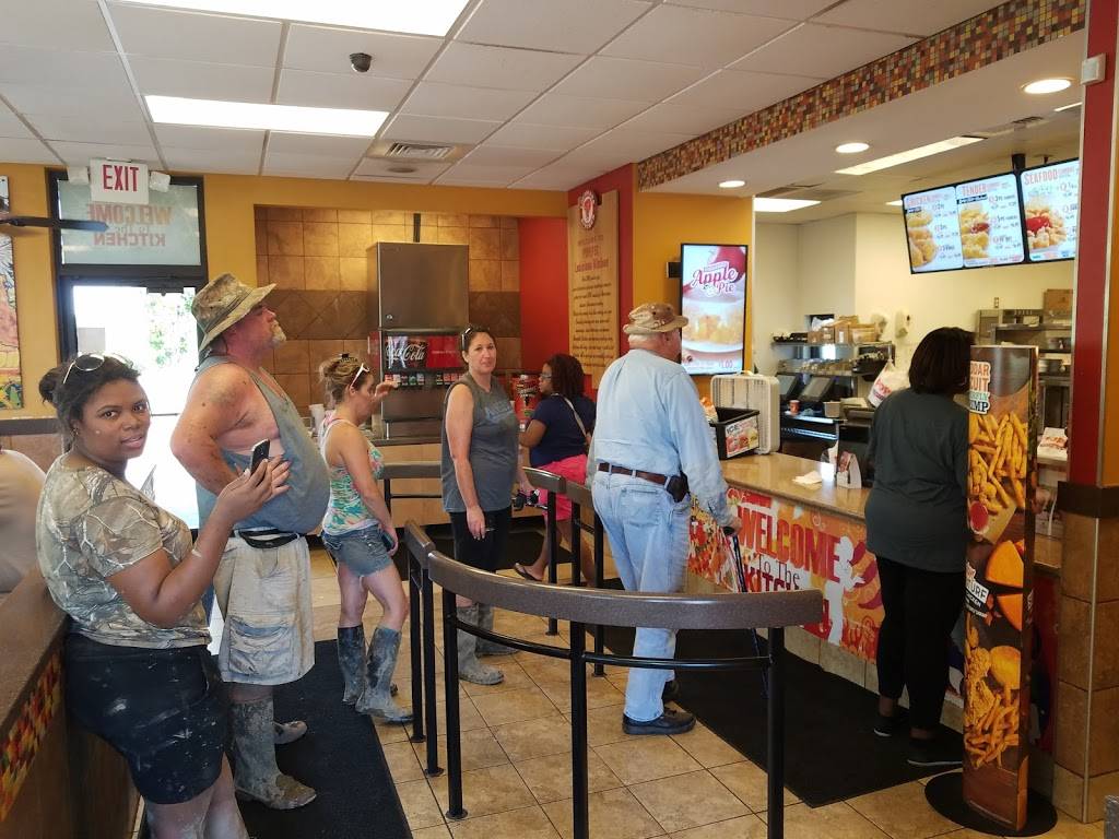 Popeyes Louisiana Kitchen | restaurant | 2629 N Hollywood St, Memphis, TN 38127, USA | 9013584200 OR +1 901-358-4200