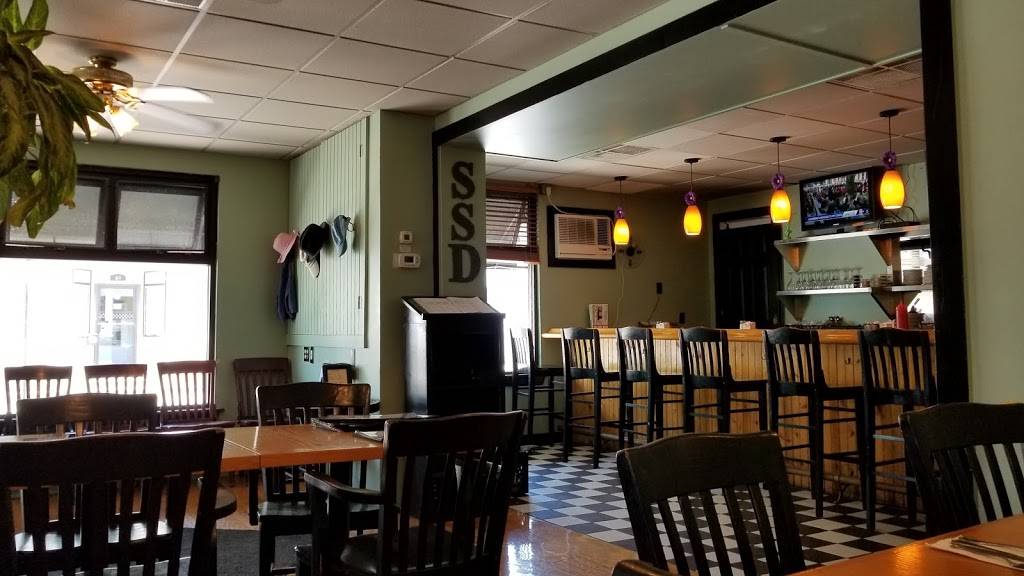 Swanton Street Diner | restaurant | 72 Swanton St, Winchester, MA 01890, USA | 7817219666 OR +1 781-721-9666