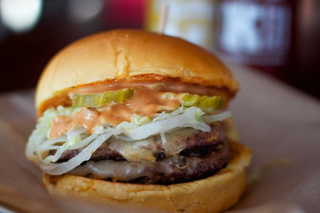 BRGR Kitchen + Bar | restaurant | 11 E 14th St, Kansas City, MO 64105, USA | 8162212747 OR +1 816-221-2747