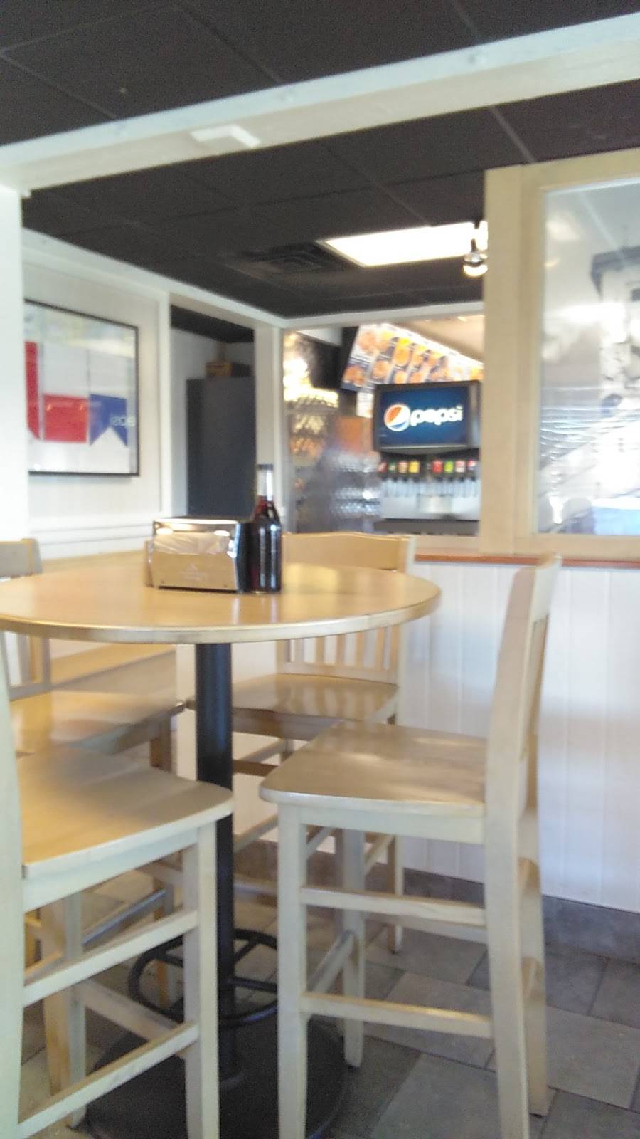 Long John Silvers | restaurant | 3485 S US Hwy 41, Terre Haute, IN 47802, USA | 8122357787 OR +1 812-235-7787