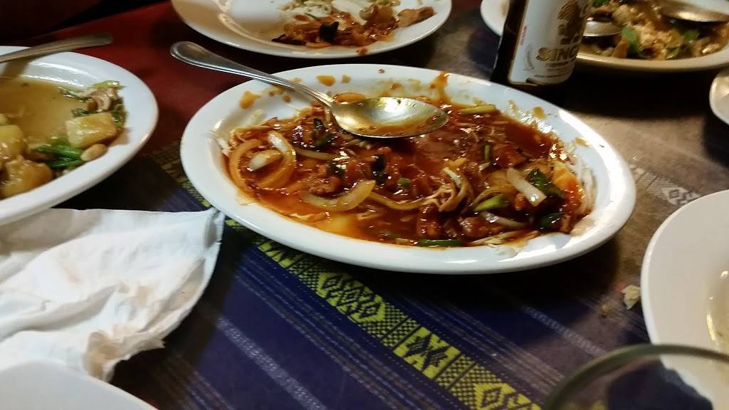 A Gem of Thailand | restaurant | 66 E Herndon Ave, Fresno, CA 93720, USA | 5594460607 OR +1 559-446-0607
