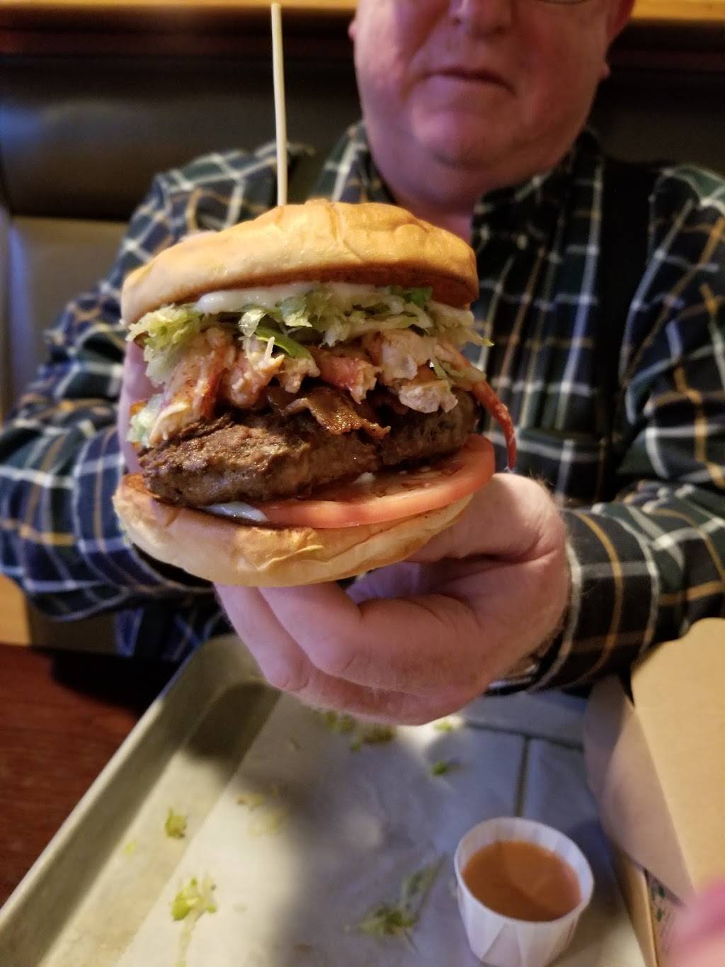 Butcher Burger Bethel | restaurant | 188 Main St, Bethel, ME 04217, USA | 2078241171 OR +1 207-824-1171