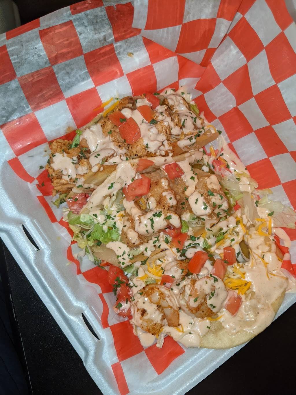 Cafe 6 | restaurant | 15300 W McNichols Rd, Detroit, MI 48235, USA | 3139174965 OR +1 313-917-4965