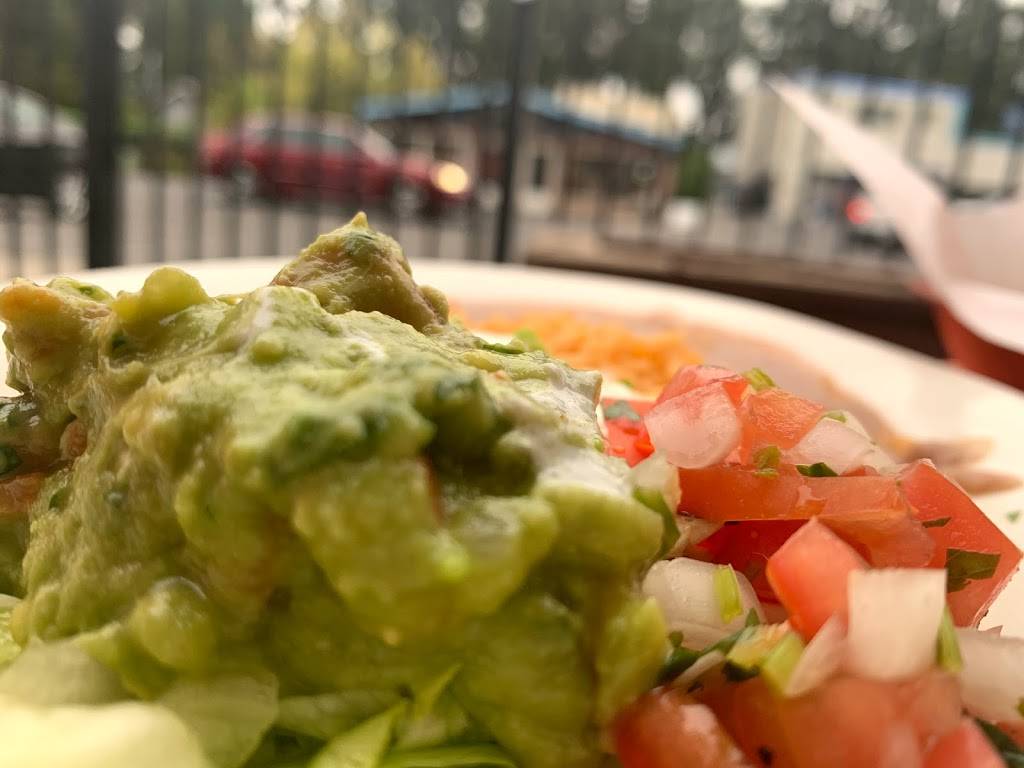 Delicious Alvarez | restaurant | 14094 Lakeshore Dr, Clearlake, CA 95422, USA | 7079942121 OR +1 707-994-2121