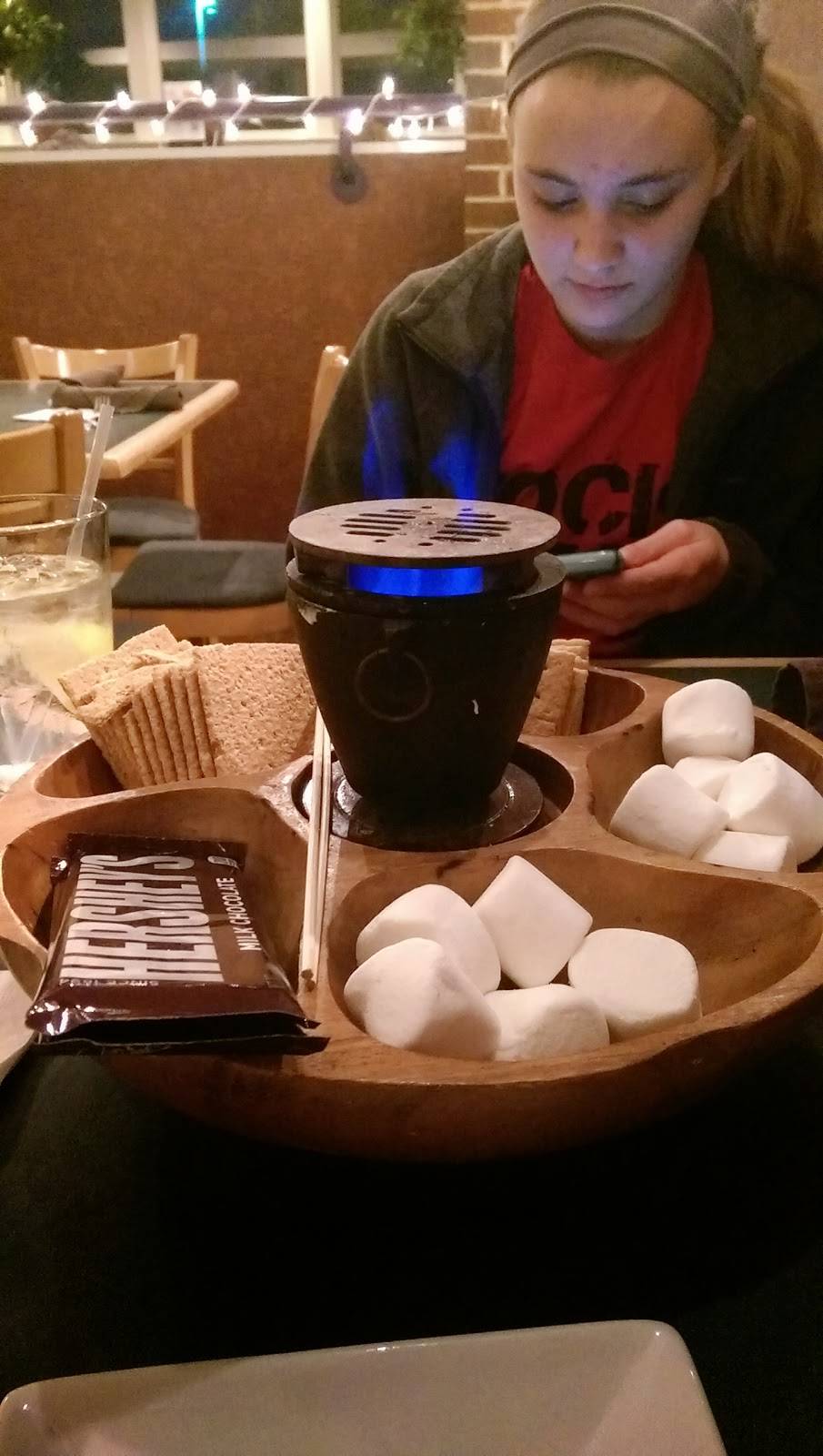 Charleys Restaurant and Catering | restaurant | 707 Graves Mill Rd, Lynchburg, VA 24502, USA | 4342375988 OR +1 434-237-5988