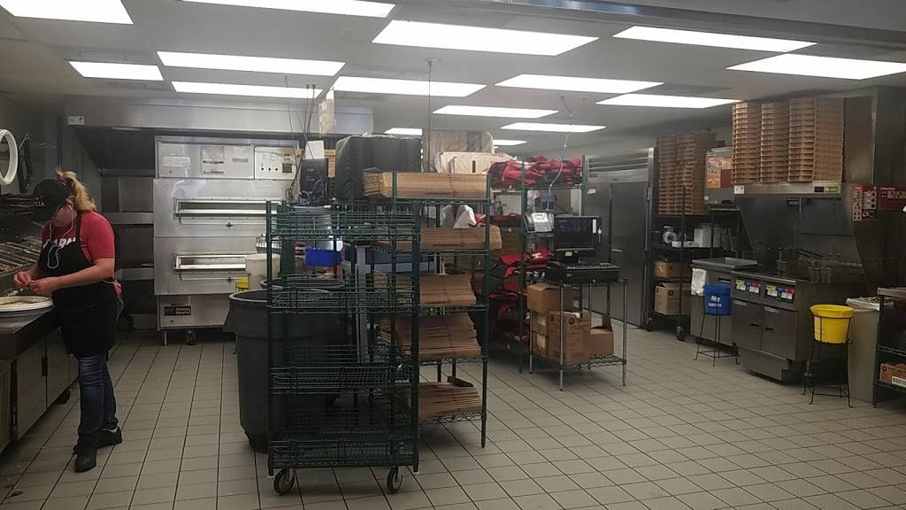 Pizza Hut | meal takeaway | 9578 SW 137th Ave, Miami, FL 33186, USA | 3053887001 OR +1 305-388-7001