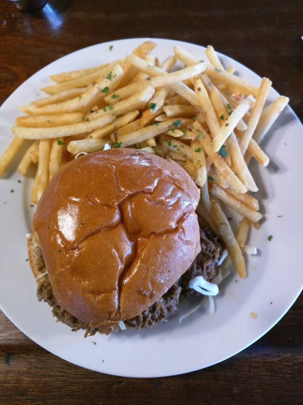 The Red Leprechaun | restaurant | 4000 E Anaheim St, Long Beach, CA 90804, USA | 5623435560 OR +1 562-343-5560