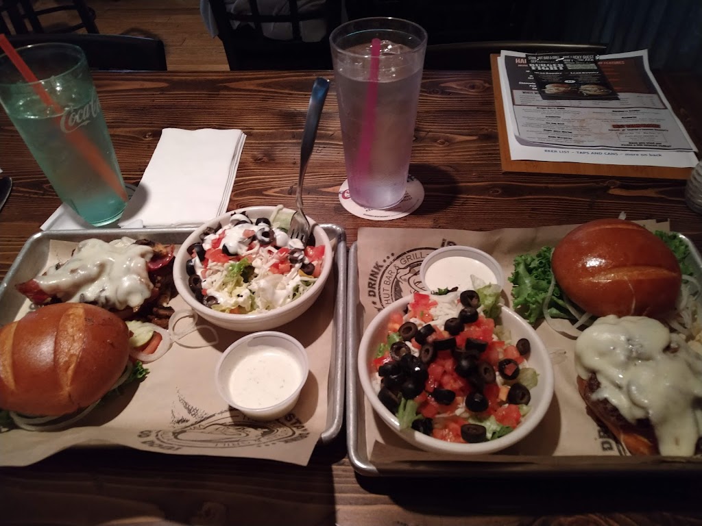 Stone Hut Bar & Grill | restaurant | 1427 Plaza Way, Walla Walla, WA 99362, USA | 5095259971 OR +1 509-525-9971