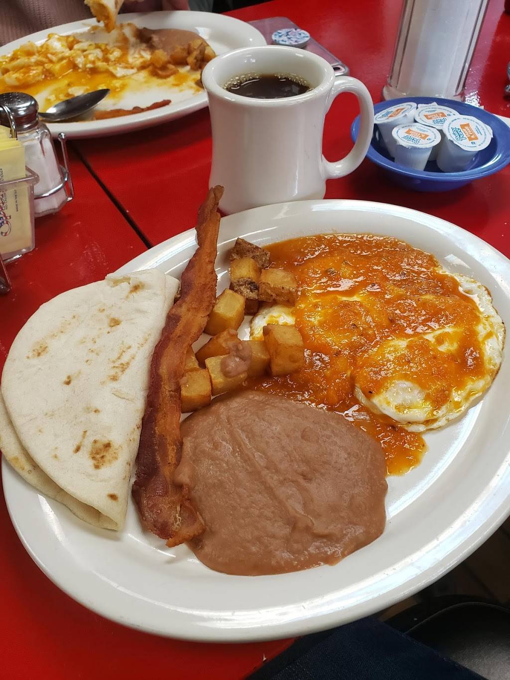 Buena Vida Mexican Grill | restaurant | 2343 Oates Dr Suite A, Dallas, TX 75228, USA | 4696976015 OR +1 469-697-6015