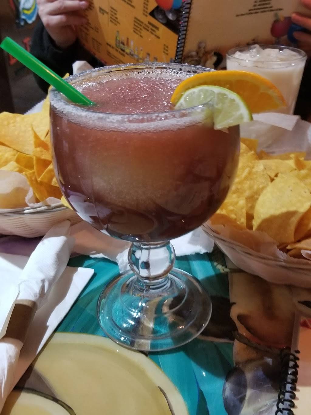 Los Tapatíos Mexican Grill and Bar | restaurant | 3905 Twin Creek Dr, Bellevue, NE 68123, USA | 4028109722 OR +1 402-810-9722