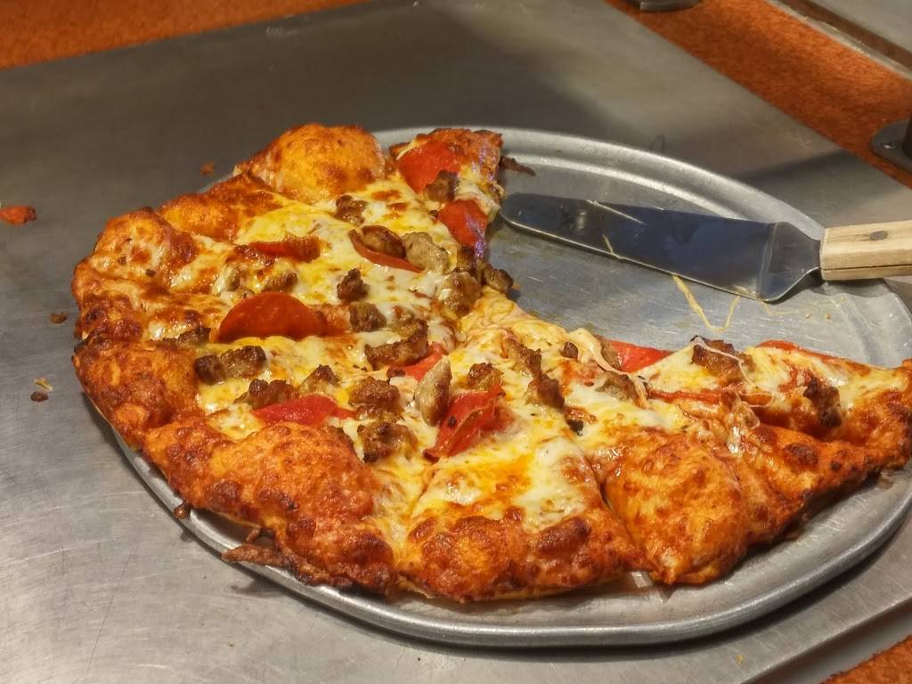 Round Table Pizza | meal delivery | 775 Herndon Ave, Clovis, CA 93612, USA | 5592978264 OR +1 559-297-8264