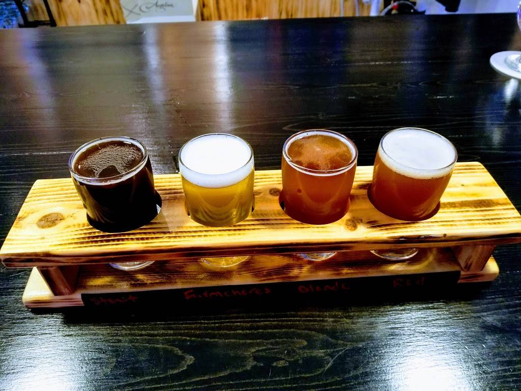 Burnt Timber Brewing & Tavern | restaurant | 96 Lehner St, Wolfeboro, NH 03894, USA | 6035151079 OR +1 603-515-1079