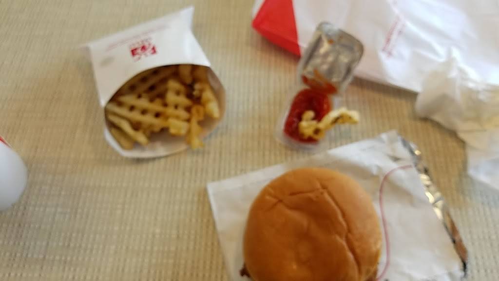 Chick-fil-A | restaurant | 2105 Roswell Rd, Marietta, GA 30062, USA | 7709773355 OR +1 770-977-3355