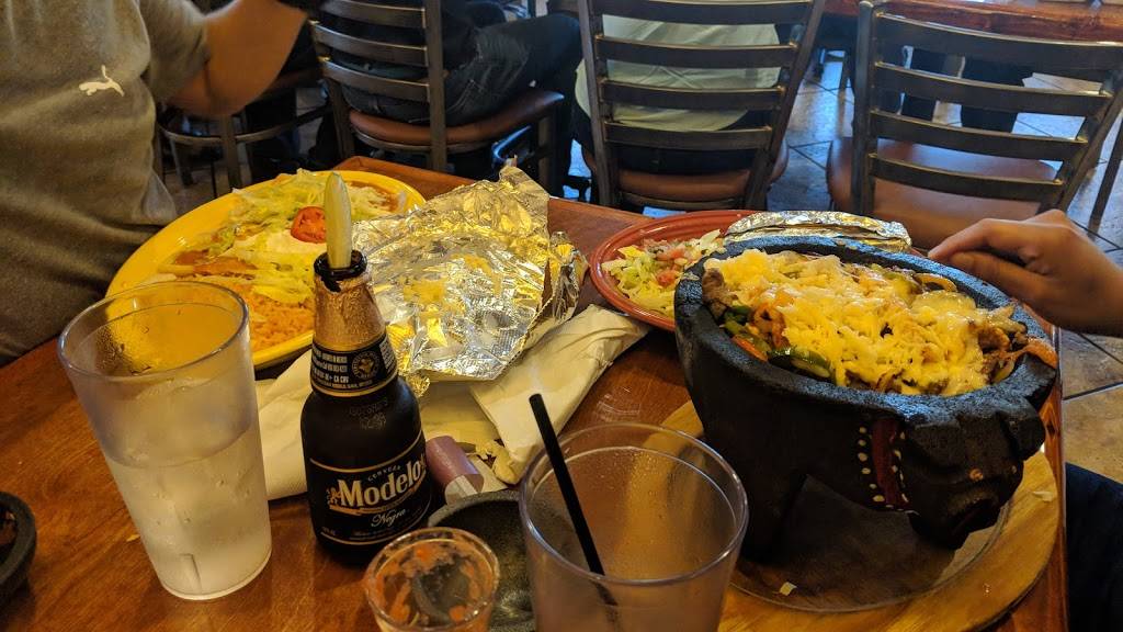 Las Palapas Mexican Resturant in Brewer | restaurant | 557 Wilson St, Brewer, ME 04412, USA | 2075739716 OR +1 207-573-9716