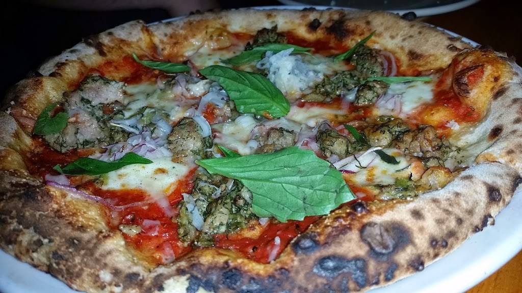 Stanziatos | restaurant | 35 Lake Ave Ext, Danbury, CT 06811, USA | 2038851057 OR +1 203-885-1057