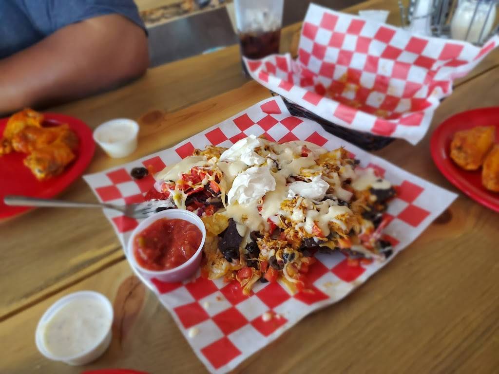 N-Dub Pizza Pub | restaurant | 633 Estrella Pkwy, Goodyear, AZ 85338, USA | 6237034909 OR +1 623-703-4909