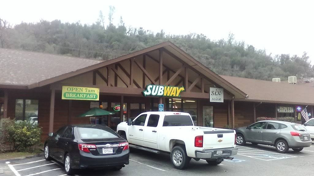 Subway | meal takeaway | 35335 CA-41 Suite 5, Coarsegold, CA 93614, USA | 5596582500 OR +1 559-658-2500