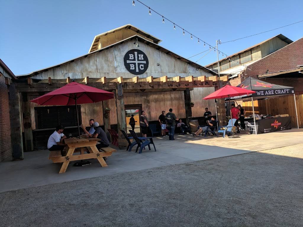 BarrelHouse Brewing Visalia | restaurant | 521 E Main St, Visalia, CA 93292, USA | 5597136690 OR +1 559-713-6690