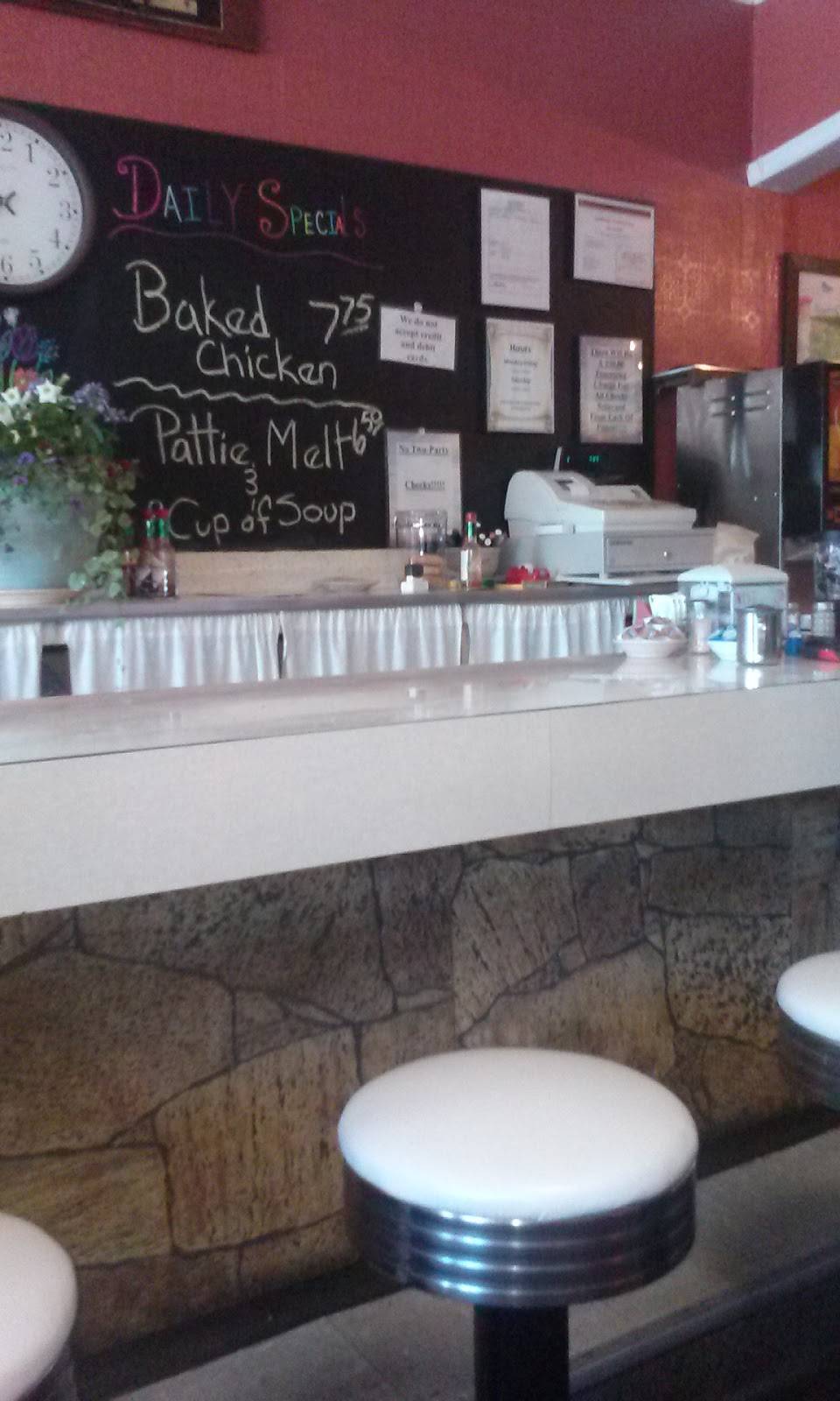 West Side Cafe | restaurant | 119 W Broadway, Little Falls, MN 56345, USA | 3206322664 OR +1 320-632-2664