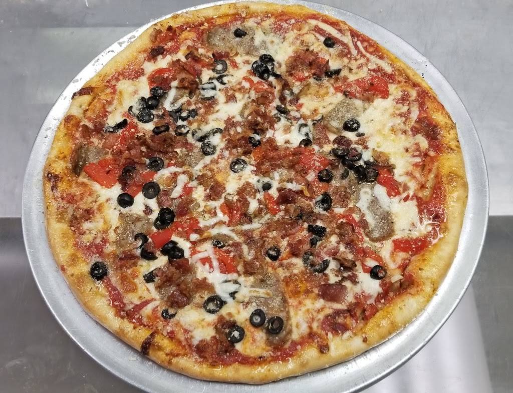 Ginos Pizzeria | meal delivery | 455 Court St, Portsmouth, VA 23704, USA | 7579982040 OR +1 757-998-2040