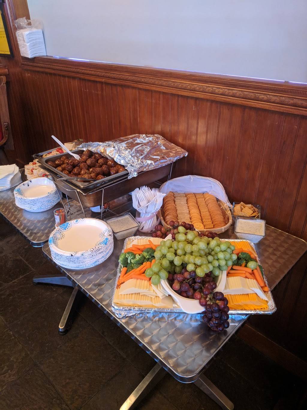 The Dubliner Pub & Patio | restaurant | 1756 Carolina Beach Rd, Wilmington, NC 28401, USA | 9103438342 OR +1 910-343-8342