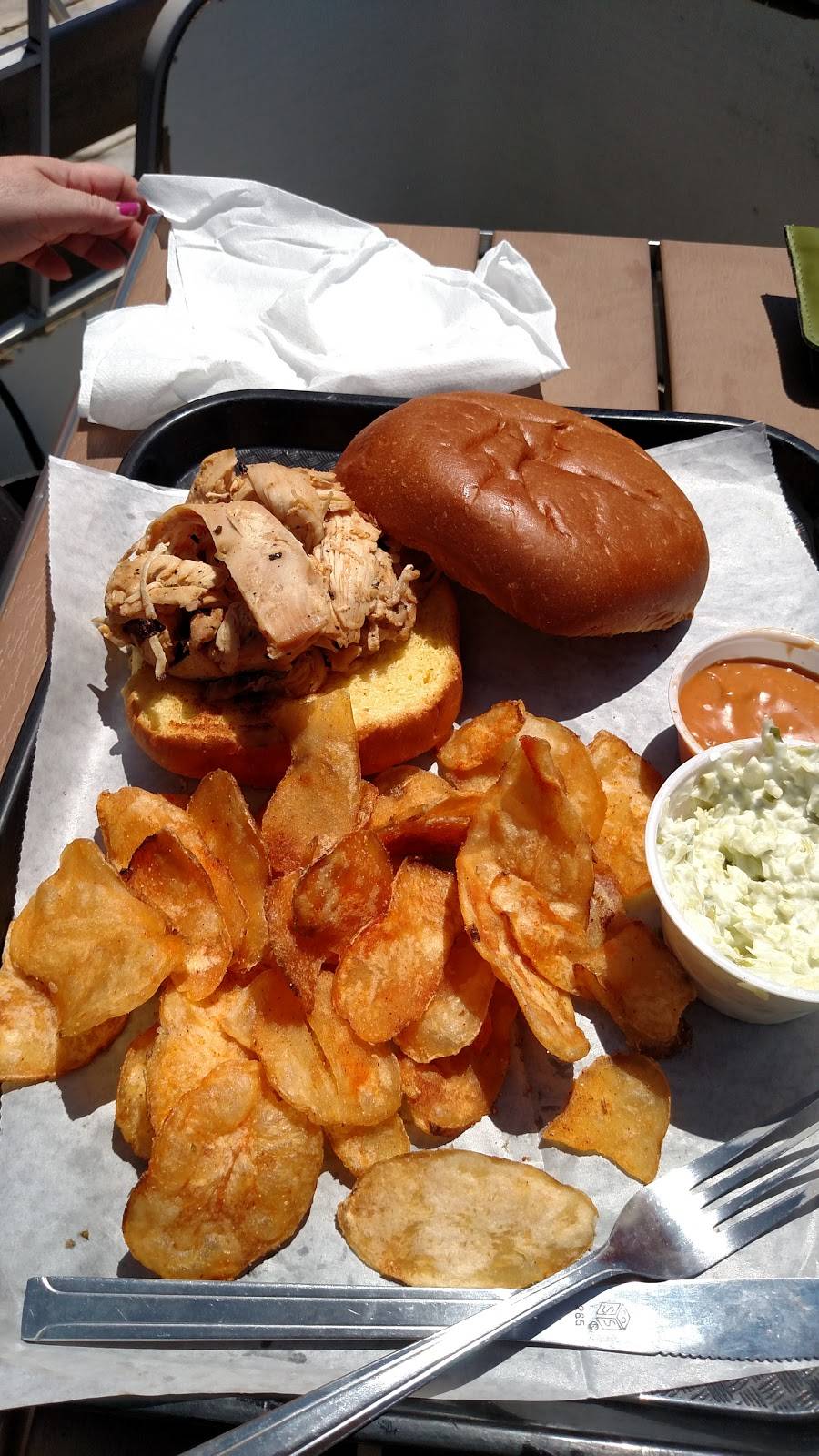 The Deck | restaurant | 1601 Beach St, Muskegon, MI 49441, USA | 2317555022 OR +1 231-755-5022