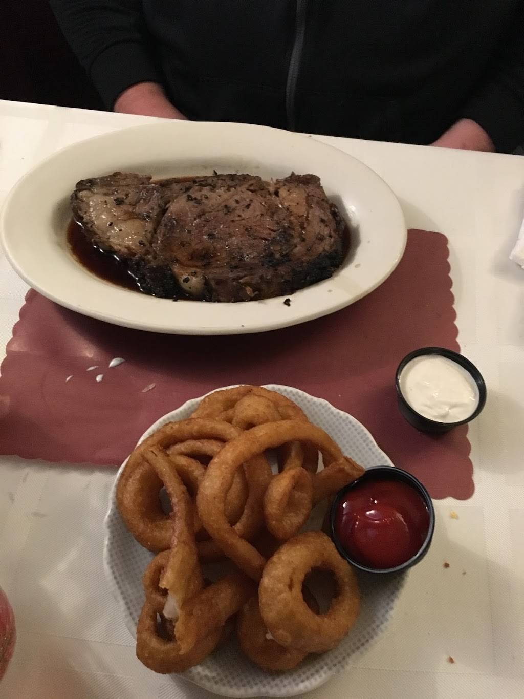 Red Brick Tavern | restaurant | 1700 Cumberland St, London, OH 43140, USA | 7408521474 OR +1 740-852-1474