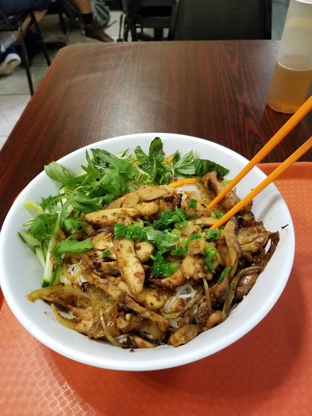 Vietnamese Grille | restaurant | 16 NW 18th St, Gainesville, FL 32603, USA | 3525056987 OR +1 352-505-6987