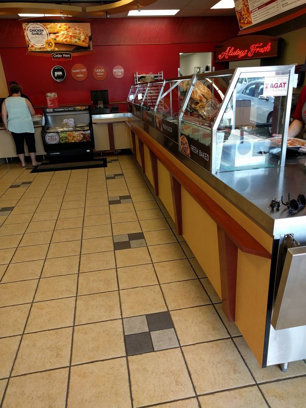 Papa Murphys Take N Bake Pizza | meal takeaway | 565 Swan Rd, De Pere, WI 54115, USA | 9203300202 OR +1 920-330-0202