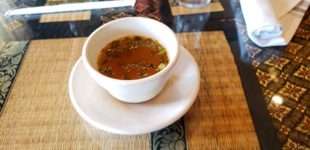 Ruan Thai Restaurant | restaurant | 1407 University Blvd, Tuscaloosa, AL 35401, USA | 2053919973 OR +1 205-391-9973