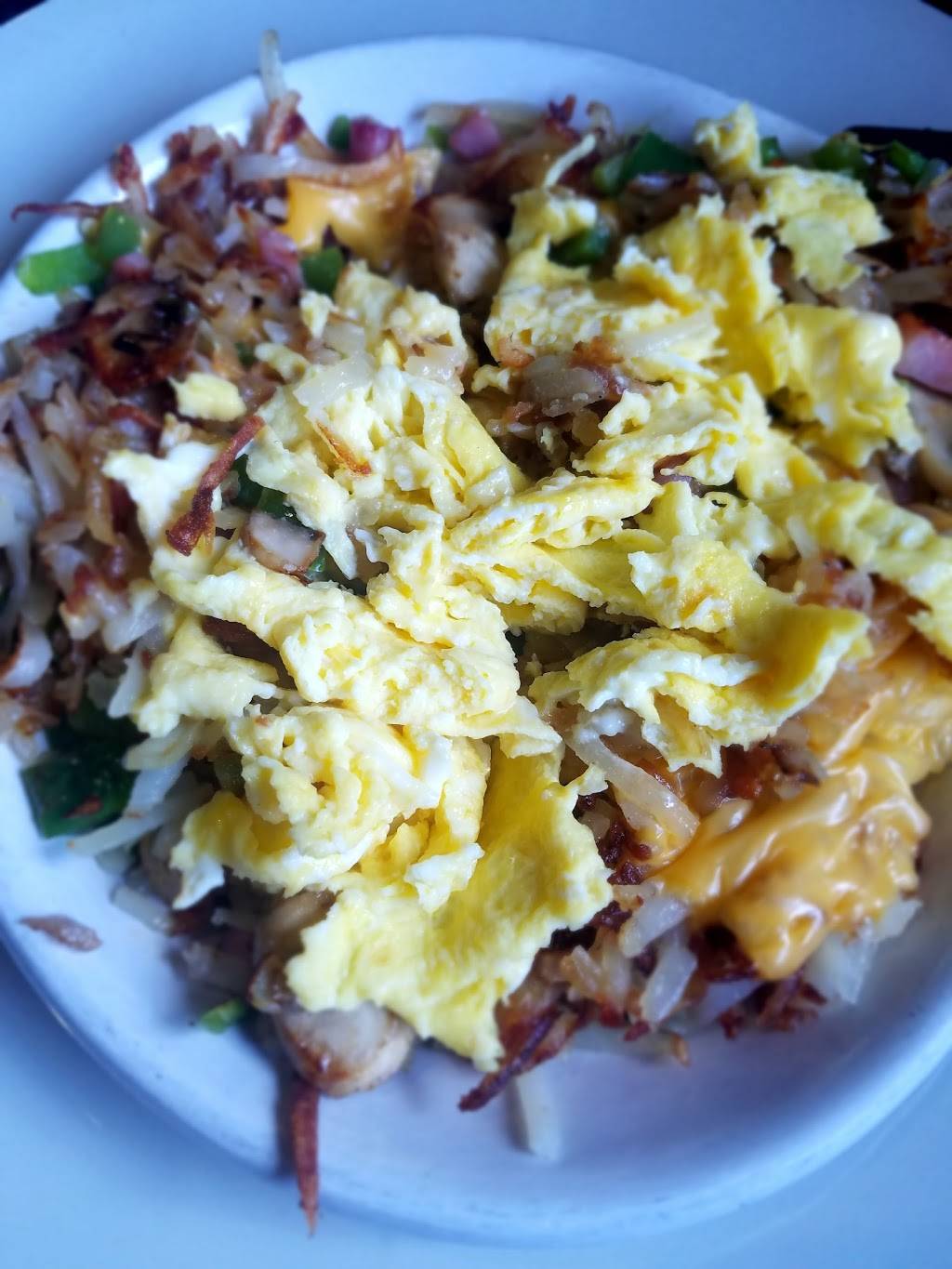 Anastasias Restaurant & Sports Lounge | meal delivery | 3880 Northpoint Blvd, Waukegan, IL 60085, USA | 8476881317 OR +1 847-688-1317