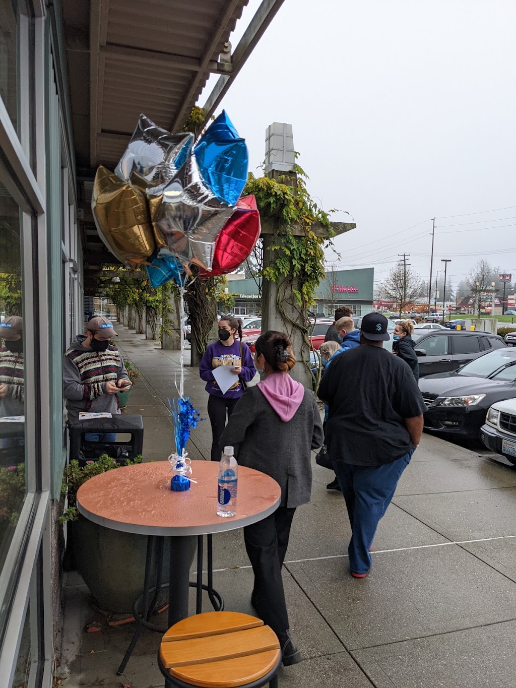 CaliBurger Shoreline | restaurant | 18336 Aurora Ave N, Shoreline, WA 98133, USA | 2068017562 OR +1 206-801-7562