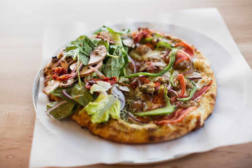 Azzip Pizza | restaurant | 2121 N Green River Rd, Evansville, IN 47715, USA | 8124010490 OR +1 812-401-0490