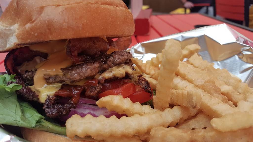 Tipsy Crow Tavern | restaurant | 102 SW 3rd St, Des Moines, IA 50309, USA | 5152439338 OR +1 515-243-9338