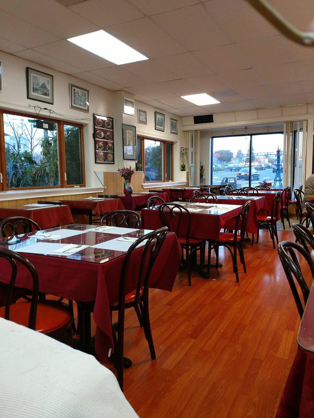 Le Paradis | restaurant | 22809 Mission Blvd, Hayward, CA 94541, USA | 5108862130 OR +1 510-886-2130